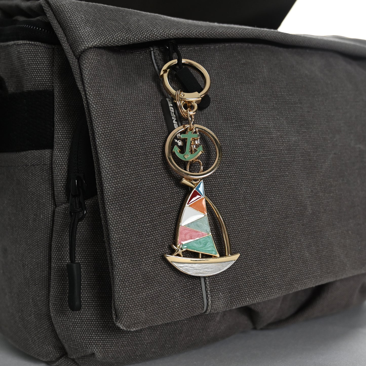 Metal Boat Shape Keychain Custom Fancy Keyring Gifts