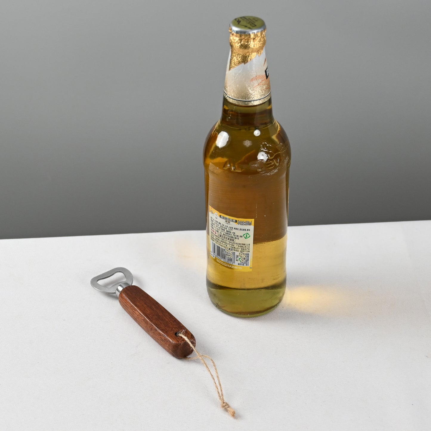 Customized Wood Beer Bottle Opener With Hemp Rope Hanger